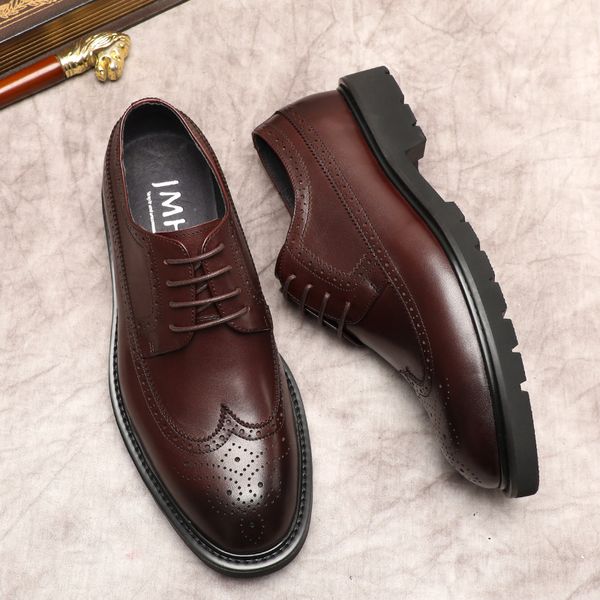 mens social oxford brogue shoes genuine cow leather men dress shoes black brown lace up wedding men vintage formal shoes
mens social oxford brogue shoes genuine cow leather men dress shoes black brown lace up wedding men vintage formal shoes