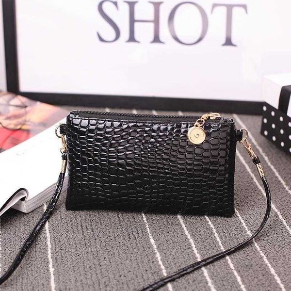 patent leather women bag small tide shoulder womens crocodile pattern crossbody stall mobile phone coin purse, Red;black
patent leather women bag small tide shoulder womens crocodile pattern crossbody stall mobile phone coin purse, Red;black