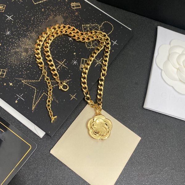 2023 fashion new designer ring luxury gold camellia pendant necklace exquisite gorgeous elegant no box, Silver
2023 fashion new designer ring luxury gold camellia pendant necklace exquisite gorgeous elegant no box, Silver