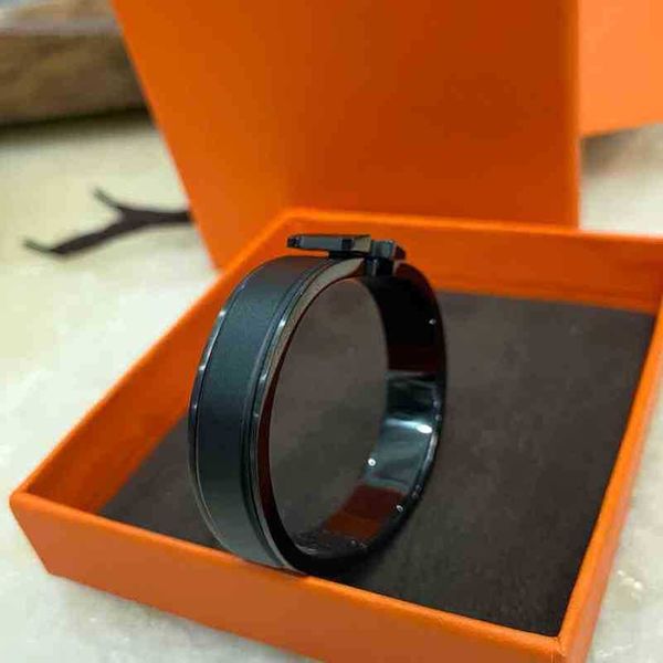 designer jewelry bracelet necklace ring accessories black enamel men's women's same type buckle multicolor bracelet dazzle couple, Golden;silver
designer jewelry bracelet necklace ring accessories black enamel men's women's same type buckle multicolor bracelet dazzle couple, Golden;silver