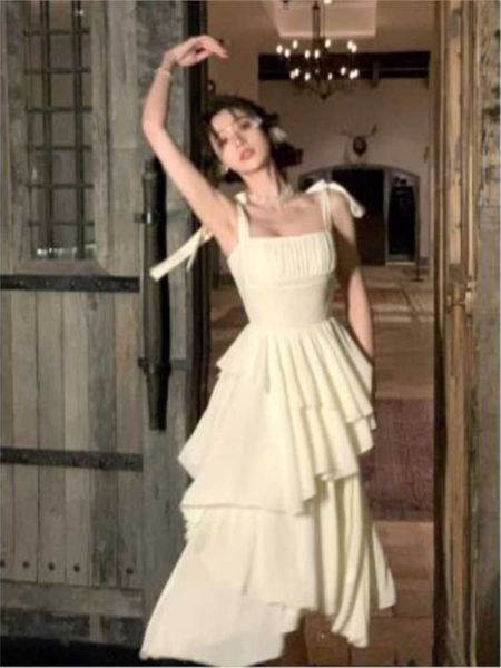 chiffon stitching suspender dress woman elegant summer party dress casual beach ruffled long beach dress, Black;gray
chiffon stitching suspender dress woman elegant summer party dress casual beach ruffled long beach dress, Black;gray