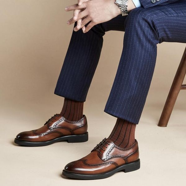 2023 new british style brogue carved leather shoes fashion handmade formal suit dress shoes mens oxfords, Black
2023 new british style brogue carved leather shoes fashion handmade formal suit dress shoes mens oxfords, Black