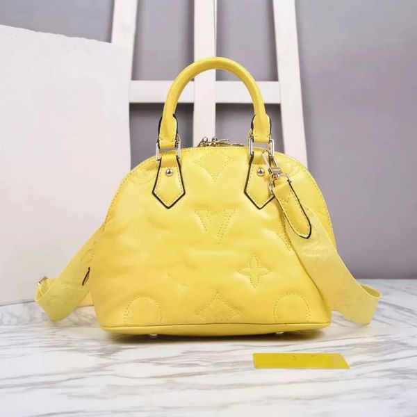 luxurys designer shell bag alma bb embroidery thread embossing genuine leather classic ladies handbag women cossbody purse handbags shoulder
luxurys designer shell bag alma bb embroidery thread embossing genuine leather classic ladies handbag women cossbody purse handbags shoulder