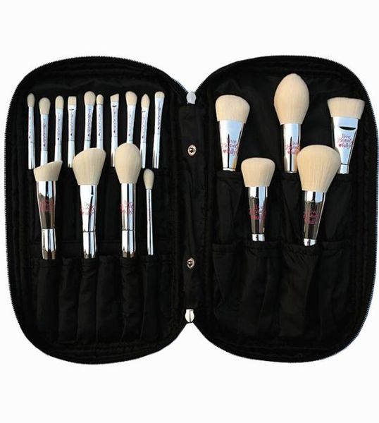 professional 19pcs makeup brush set live beauty fully silver cosmetic brushes kit with bag face eyes make up collection tools6289572
professional 19pcs makeup brush set live beauty fully silver cosmetic brushes kit with bag face eyes make up collection tools6289572