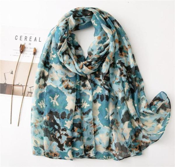 2020 graffiti flower print hijab scarf fashion women long shawl popular design scarves and shawls muslim hijabs16747300, Blue;gray
2020 graffiti flower print hijab scarf fashion women long shawl popular design scarves and shawls muslim hijabs16747300, Blue;gray