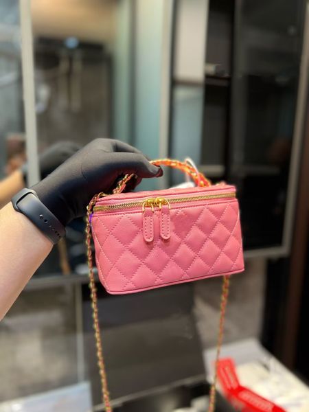 23 designer bag metal hollow handle vanity box with chain bags mirror classic quilted ghw cosmetic case 8 colour shoulder cosmetic
23 designer bag metal hollow handle vanity box with chain bags mirror classic quilted ghw cosmetic case 8 colour shoulder cosmetic