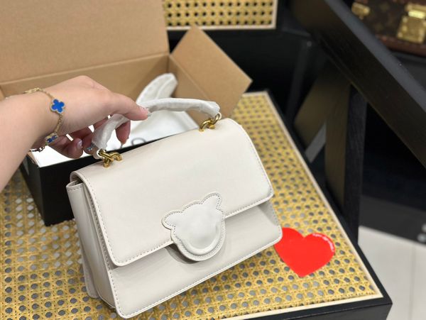 luxurys designer bag womens swallow pattern messenger bags fashion lady shoulder totes purse handbags available in 5 colors
luxurys designer bag womens swallow pattern messenger bags fashion lady shoulder totes purse handbags available in 5 colors