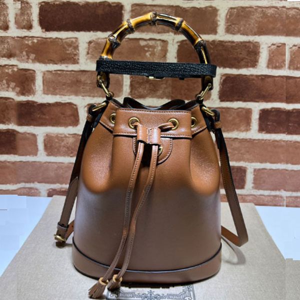 luxury vintage shoulder bag tote bucket bag womens designer bag bag womens business elegant features style all-in-one bamboo bag in all cate
luxury vintage shoulder bag tote bucket bag womens designer bag bag womens business elegant features style all-in-one bamboo bag in all cate
