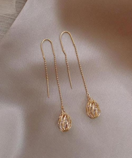 dangle chandelier 2021 korea fashion jewelry elegant stereo hollow earrings long crystal for women2751313, Silver
dangle chandelier 2021 korea fashion jewelry elegant stereo hollow earrings long crystal for women2751313, Silver