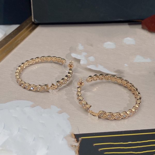 double letter stud earrings woman designer hoop earring ccity jewelry women pearl ohrringe 8723, Golden;silver
double letter stud earrings woman designer hoop earring ccity jewelry women pearl ohrringe 8723, Golden;silver