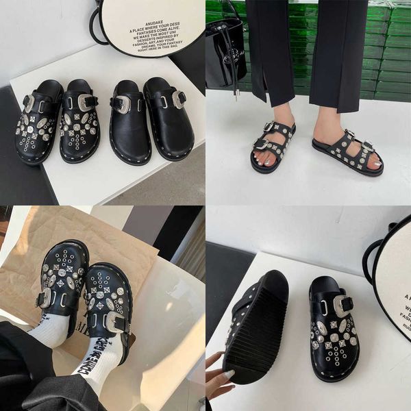 summer slippers punk rivet women mules slippers fashion pu leather flats luxury sandals slides black female designer platform shoes 230511
summer slippers punk rivet women mules slippers fashion pu leather flats luxury sandals slides black female designer platform shoes 230511