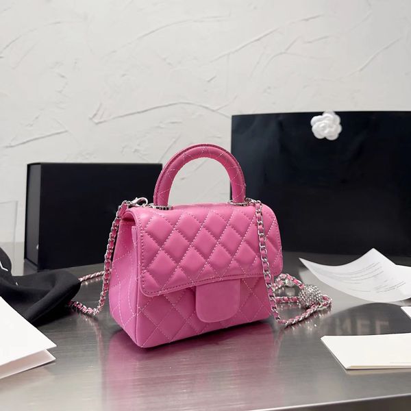designer shoulder bag temperament stylish women's classic luxury leather commuting exquisite messenger handbag
designer shoulder bag temperament stylish women's classic luxury leather commuting exquisite messenger handbag
