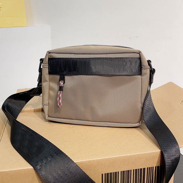 men's camera bag nylon shoulder bag handbag purse classic letter embroidered print front pocket zipper open designer crossbody purse hi
men's camera bag nylon shoulder bag handbag purse classic letter embroidered print front pocket zipper open designer crossbody purse hi