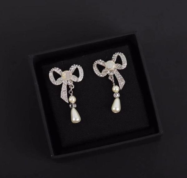 fashion girl charm earrings bowknot pearl charming ear stud for women party wedding engagement lovers gift jewelry with fast deliv6088652, Golden
fashion girl charm earrings bowknot pearl charming ear stud for women party wedding engagement lovers gift jewelry with fast deliv6088652, Golden
