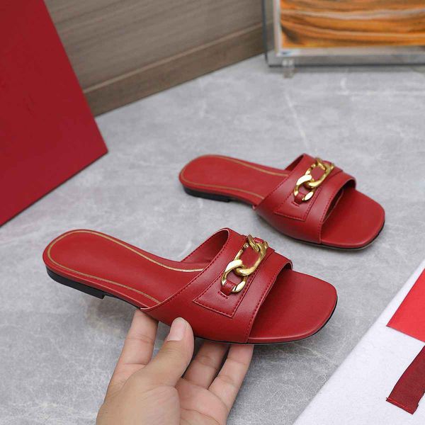 classic slippers luxury designer valentinosity summer women's fashion flat slippers slide fashion leisuresandals h1073, Black
classic slippers luxury designer valentinosity summer women's fashion flat slippers slide fashion leisuresandals h1073, Black