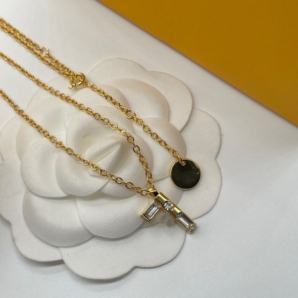 elegant and high-end letter necklace designed by the designer, brand declaration necklace, women's party gift, wedding gift, Silver
elegant and high-end letter necklace designed by the designer, brand declaration necklace, women's party gift, wedding gift, Silver