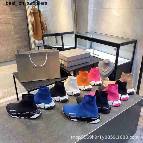 high version 2022 new sports knitted fabric flat heel round head red couple casual socks and shoes, Black
high version 2022 new sports knitted fabric flat heel round head red couple casual socks and shoes, Black