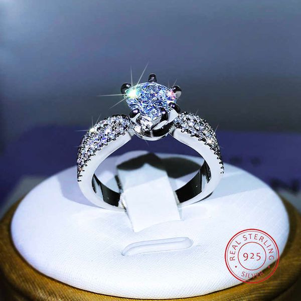 band rings 925 sterling silver luxury sparkling six-claw white zircon ring for ladies party reception jewelry gift aa230530
band rings 925 sterling silver luxury sparkling six-claw white zircon ring for ladies party reception jewelry gift aa230530