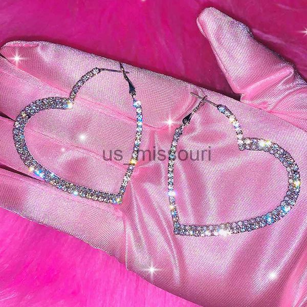 stud y2k accessories shiny peach heart hoop earrings korean fashion crystal love earrings for women punk aesthetic 2000s jewelry j230529 j23, Golden;silver
stud y2k accessories shiny peach heart hoop earrings korean fashion crystal love earrings for women punk aesthetic 2000s jewelry j230529 j23, Golden;silver