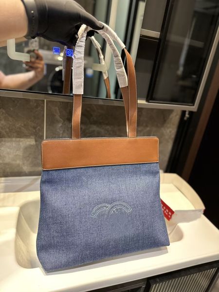 2023 designer bag work commuter colored cc luxury handbaghigh designer brand luxury fashion shoulder handbags quality women cowboy bag walle
2023 designer bag work commuter colored cc luxury handbaghigh designer brand luxury fashion shoulder handbags quality women cowboy bag walle