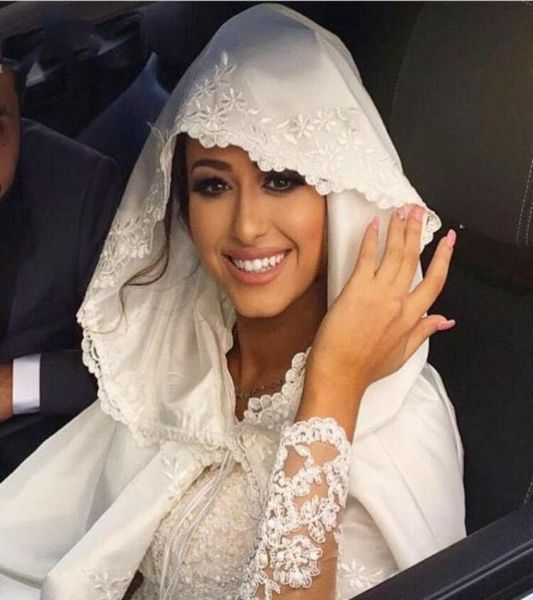 vintage arab robe wedding cloak with hat appliques lace floor length dubai islamic kaftan saudi bridal wedding jacket cape1995430, White
vintage arab robe wedding cloak with hat appliques lace floor length dubai islamic kaftan saudi bridal wedding jacket cape1995430, White