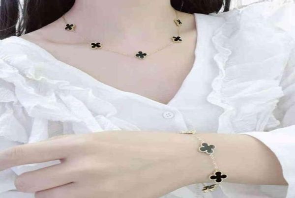 new fashion stainls steel women clover set jewelry luxury brand 18k gold necklace bracelet90061582233506, Golden;silver
new fashion stainls steel women clover set jewelry luxury brand 18k gold necklace bracelet90061582233506, Golden;silver