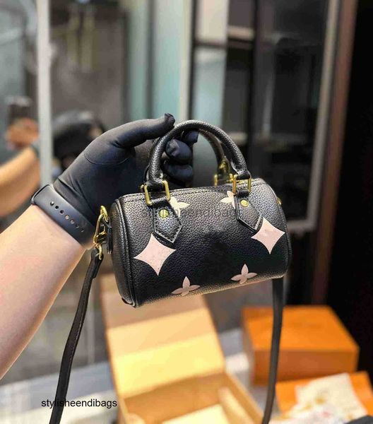 stylisheendibags women totes bags speedy bandouliere handbag luxurys designers shouder crossbody bag messenger handbags with detachable shou
stylisheendibags women totes bags speedy bandouliere handbag luxurys designers shouder crossbody bag messenger handbags with detachable shou