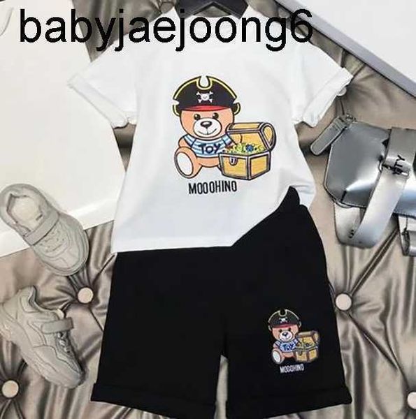 luxury designer clothing sets kids t shirt little pirate bear camel monogrammed shortst british fashion brand summer childrens treasures cot, White
luxury designer clothing sets kids t shirt little pirate bear camel monogrammed shortst british fashion brand summer childrens treasures cot, White