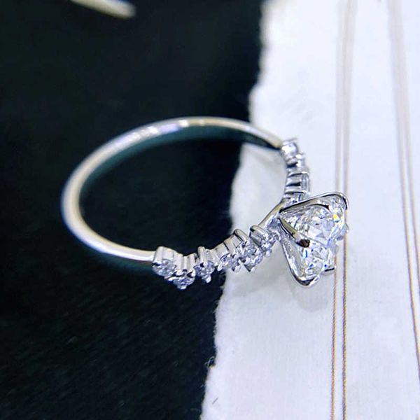 band rings huitan fancy shiny women finger rings aaa white cz simple stylish female accessories anniversary valentines gift fashion jewelry, Silver
band rings huitan fancy shiny women finger rings aaa white cz simple stylish female accessories anniversary valentines gift fashion jewelry, Silver