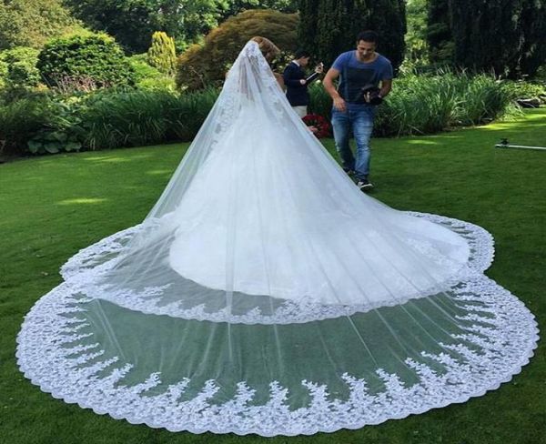 2020 luxury long veil lace appliques edge delicate veil available in white and ivory long veil6170282, Black
2020 luxury long veil lace appliques edge delicate veil available in white and ivory long veil6170282, Black