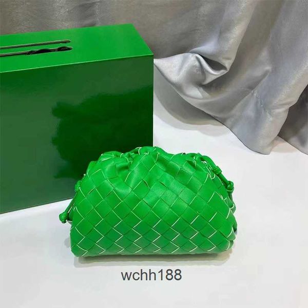 dumpling evening bags designer bag girl cassettes pouch cowhide hand woven cloud leather pleated 2023 women's bottegas one shoulder mes
dumpling evening bags designer bag girl cassettes pouch cowhide hand woven cloud leather pleated 2023 women's bottegas one shoulder mes