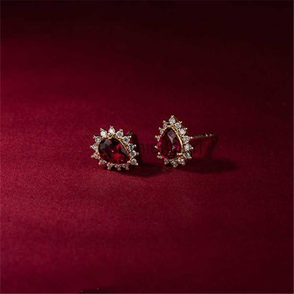 stud 925 sterling silver 14k gold plating inlaid ruby earrings women korean temperament wedding jewelry accessories girlfriend gifts j230529, Golden;silver
stud 925 sterling silver 14k gold plating inlaid ruby earrings women korean temperament wedding jewelry accessories girlfriend gifts j230529, Golden;silver