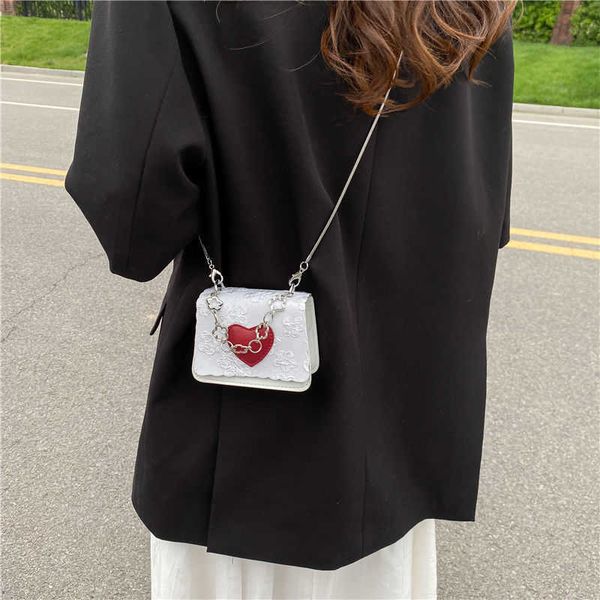 shoulder bags luxurious contrast heart bag ladies summer fashion sweet cool chain crossbody for women 230530
shoulder bags luxurious contrast heart bag ladies summer fashion sweet cool chain crossbody for women 230530
