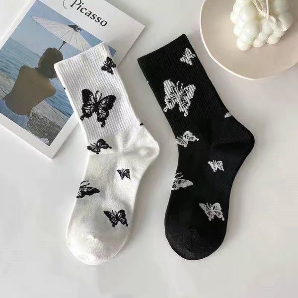2023 men's women's butterfly angel cotton socks black and white sports high in tube socks fashionable street couple socks a1
2023 men's women's butterfly angel cotton socks black and white sports high in tube socks fashionable street couple socks a1