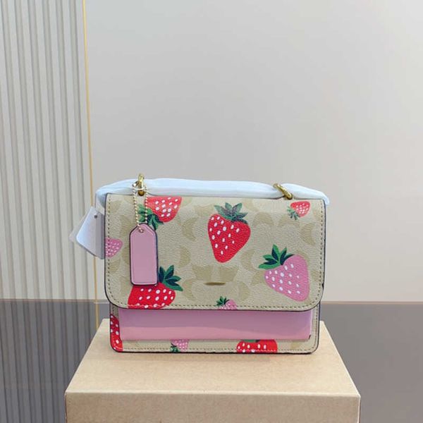 luxury crossbody bag designer luxuries handbags women chain bags fashion strawberry pattern purse handbag 0617
luxury crossbody bag designer luxuries handbags women chain bags fashion strawberry pattern purse handbag 0617