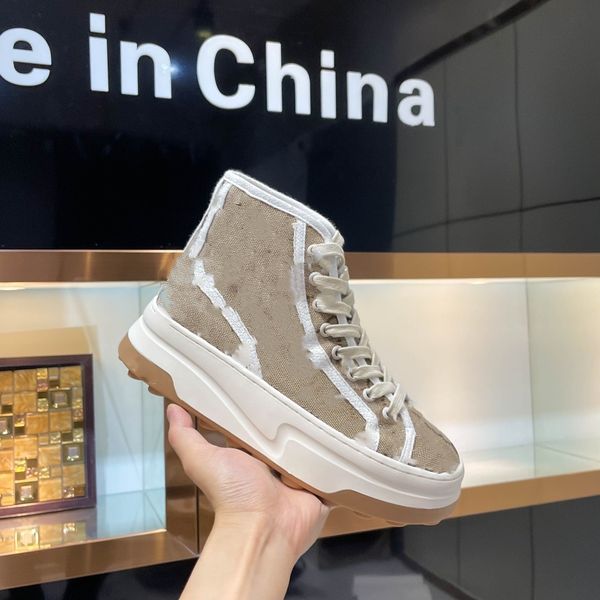 luxury tennis 1977 canvas casual shoes designer low womens shoes italy beige ebony rubber shoes thick-soled elastic cotton sports sneakers d
luxury tennis 1977 canvas casual shoes designer low womens shoes italy beige ebony rubber shoes thick-soled elastic cotton sports sneakers d