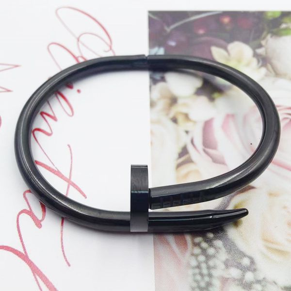 gold bracelet jewlery designer bracelet nail bracelet 14k gold-plated stainless steel female bracelet wedding gift accessoriesvalentine', Black
gold bracelet jewlery designer bracelet nail bracelet 14k gold-plated stainless steel female bracelet wedding gift accessoriesvalentine', Black