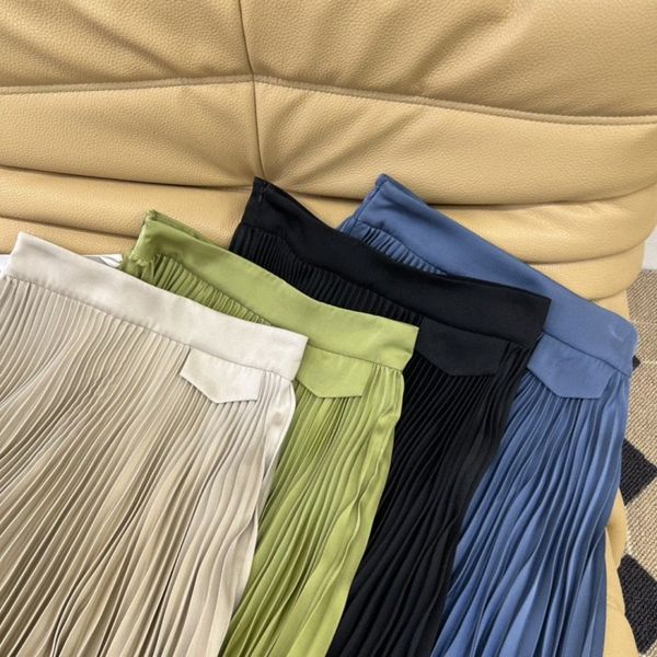 2023 womens designer dress pleated half skirt women skirt womens new small high waist a-line skirt causal dress elegant lady dress r3ej#, Black
2023 womens designer dress pleated half skirt women skirt womens new small high waist a-line skirt causal dress elegant lady dress r3ej#, Black