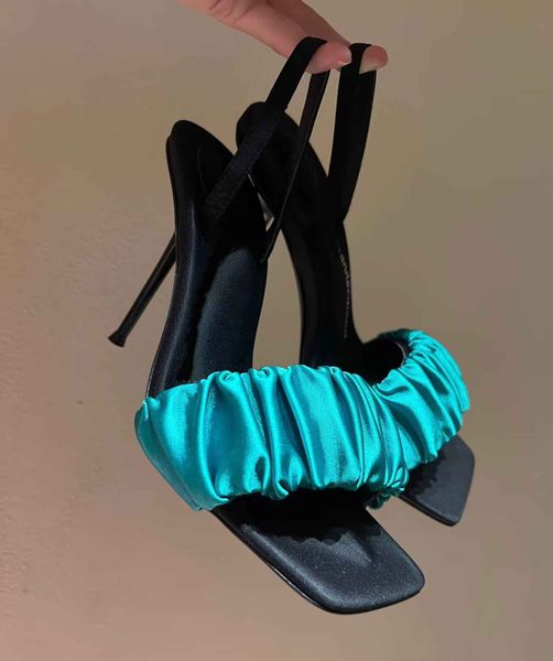 2023 luxury a wang webbing julie sandals shoes white black women strappy famous design stiletto heel summer pointed toe party wedding footwe
2023 luxury a wang webbing julie sandals shoes white black women strappy famous design stiletto heel summer pointed toe party wedding footwe