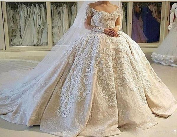 usa canada vintage ball gown wedding dresses 2k17 illusion neckline sheer 3d appliques long sleeves wedding dress customized brida6036497, White
usa canada vintage ball gown wedding dresses 2k17 illusion neckline sheer 3d appliques long sleeves wedding dress customized brida6036497, White