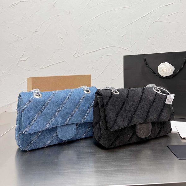 denim canvas bag designer women cf handbags totes luxury flap handbag classic fashion crossbody flip shoulder bags available in 2 colors
denim canvas bag designer women cf handbags totes luxury flap handbag classic fashion crossbody flip shoulder bags available in 2 colors
