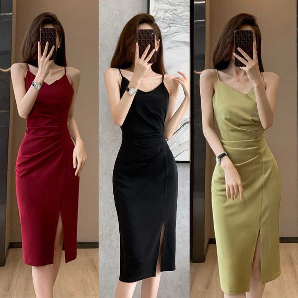 acetic acid satin suspender dress women's summer design sense; french waist closing and slim fit; split mid length dress a, Black;gray
acetic acid satin suspender dress women's summer design sense; french waist closing and slim fit; split mid length dress a, Black;gray