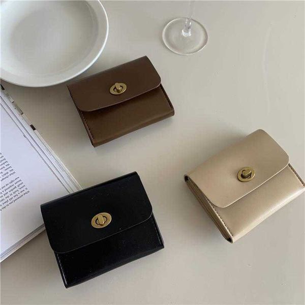 korean style ins card holder small wallet solid color lock retro lipstick storage bag drivers license, Red;black
korean style ins card holder small wallet solid color lock retro lipstick storage bag drivers license, Red;black