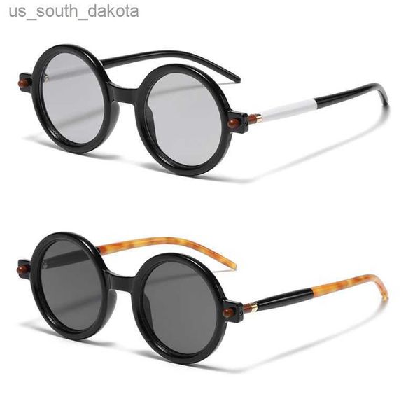 sunglasses retro classic round sunglasses men women luxury brand vintage punk sun glasses for men fashion black driving eyewear uv400 l23052, White;black
sunglasses retro classic round sunglasses men women luxury brand vintage punk sun glasses for men fashion black driving eyewear uv400 l23052, White;black
