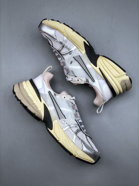 shoes ogoutdoor cushioned v2k runtekk 3xl summit white metallic silver dad exclusive mirrors sneakers
shoes ogoutdoor cushioned v2k runtekk 3xl summit white metallic silver dad exclusive mirrors sneakers