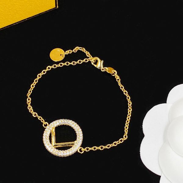 women bracelet luxury designers crystal bracelet for women letter f bangle for wedding gift designer jewelry, Golden;silver
women bracelet luxury designers crystal bracelet for women letter f bangle for wedding gift designer jewelry, Golden;silver