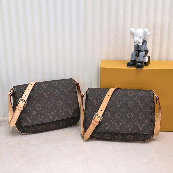 shoulder bag designer luxury crossbody 5a flap small square bag classic canvas light luxury retro fashion old flower shoulder crossbody
shoulder bag designer luxury crossbody 5a flap small square bag classic canvas light luxury retro fashion old flower shoulder crossbody