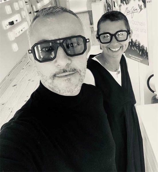 designer kuboraum cool super luxury new p8 large frame flat lenses glasses with original box, White;black
designer kuboraum cool super luxury new p8 large frame flat lenses glasses with original box, White;black