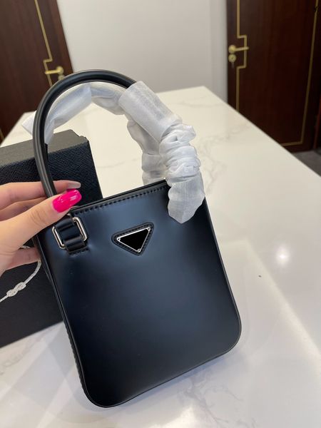 2023 new women's crossbody bag can be portable shoulder strap detachable leisure fashion everything
2023 new women's crossbody bag can be portable shoulder strap detachable leisure fashion everything