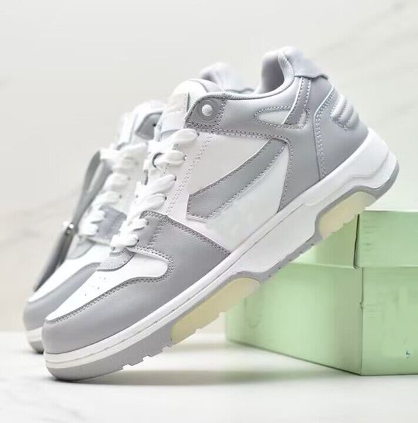 wholesale couple out of office sneaker shoes luxuey design low runner sports white black blue leather comfrot skateboard walking mens womens
wholesale couple out of office sneaker shoes luxuey design low runner sports white black blue leather comfrot skateboard walking mens womens